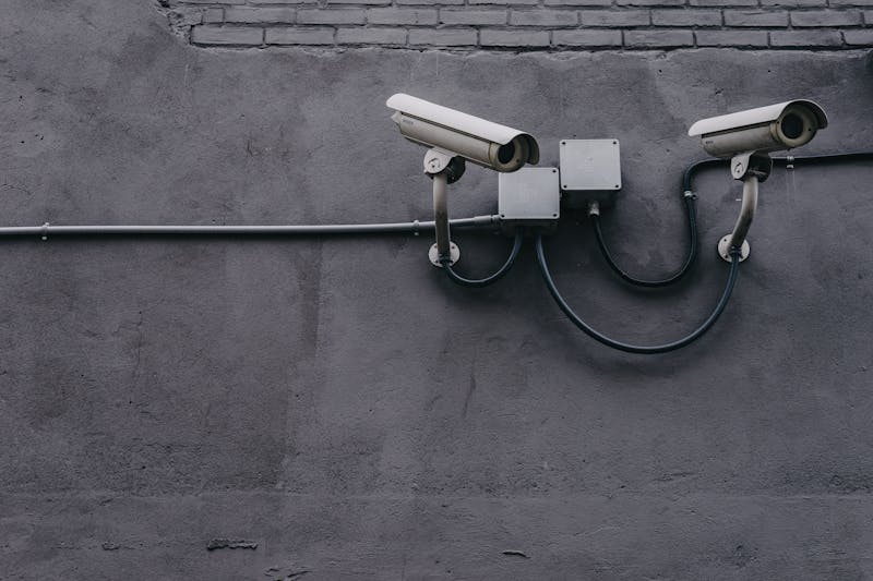 Videovigilancia local vs cámaras cloud: qué conviene para proteger una vivienda